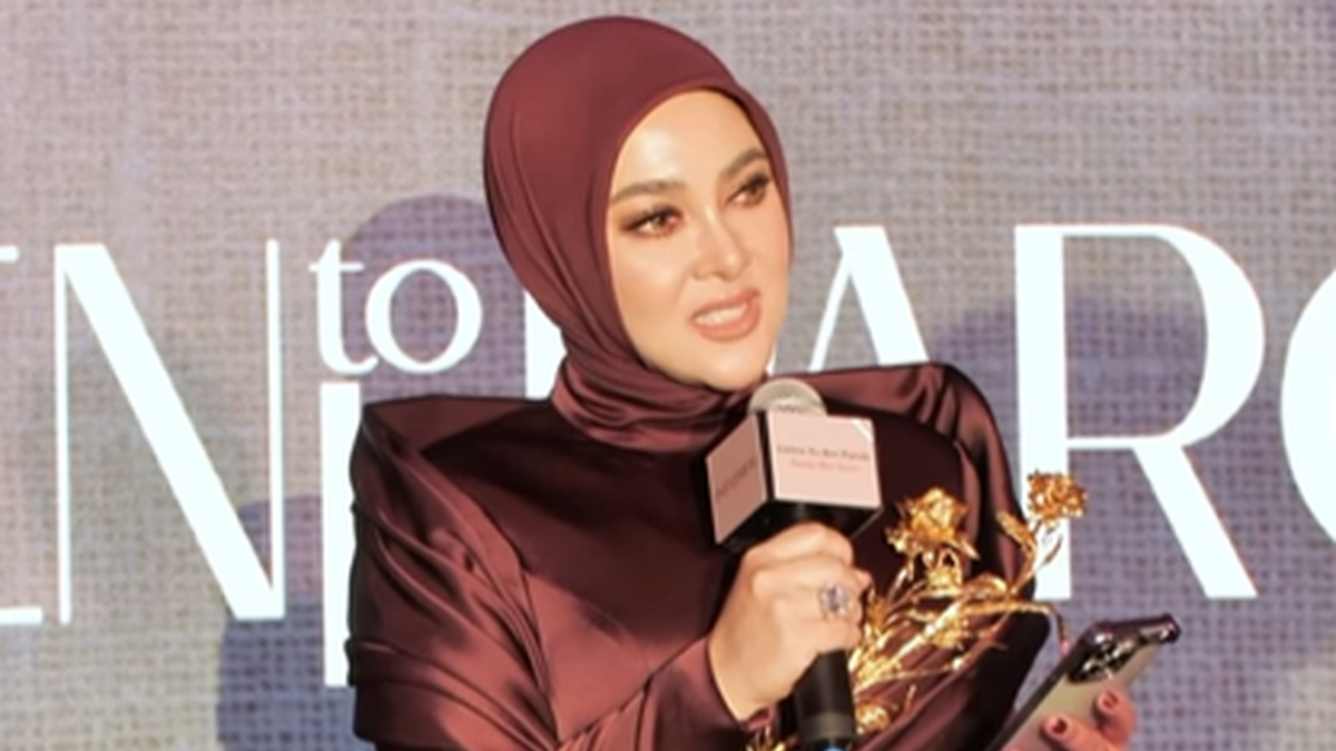 Syahrini (Instagram)