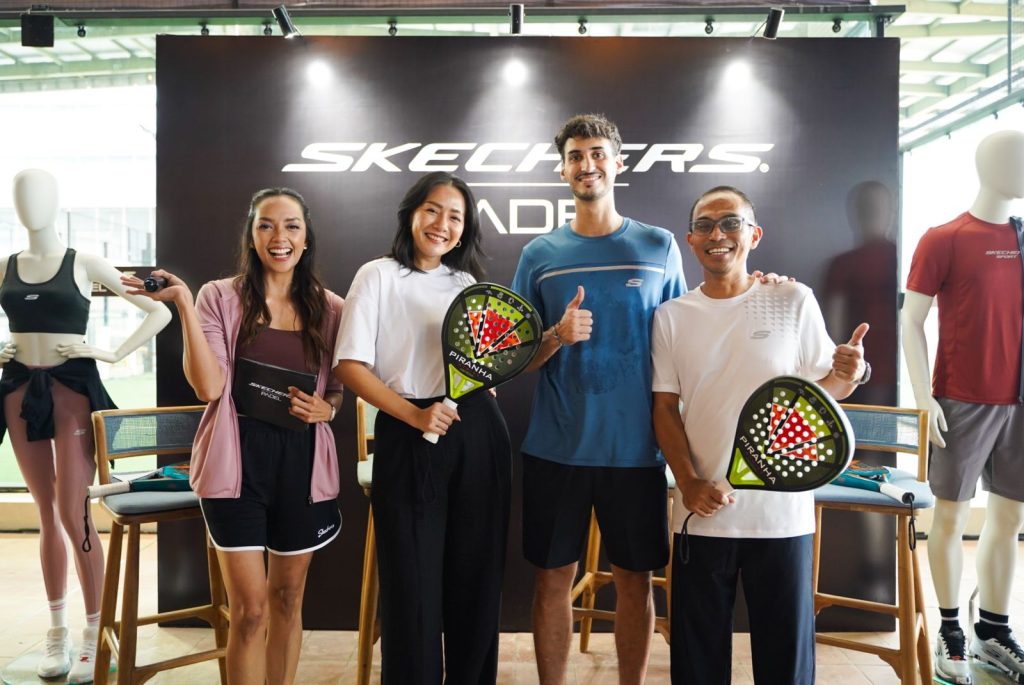 Sepatu Skechers Viper Court Rally dengan teknologi Goodyear Outsole dan Arch Fit Insole