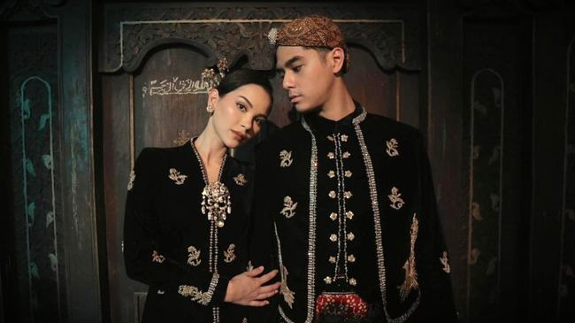 Setelah prosesi siraman, Al Ghazali dan Alyssa Daguise akan melangsungkan akad nikah pada 16 Juni 2025.