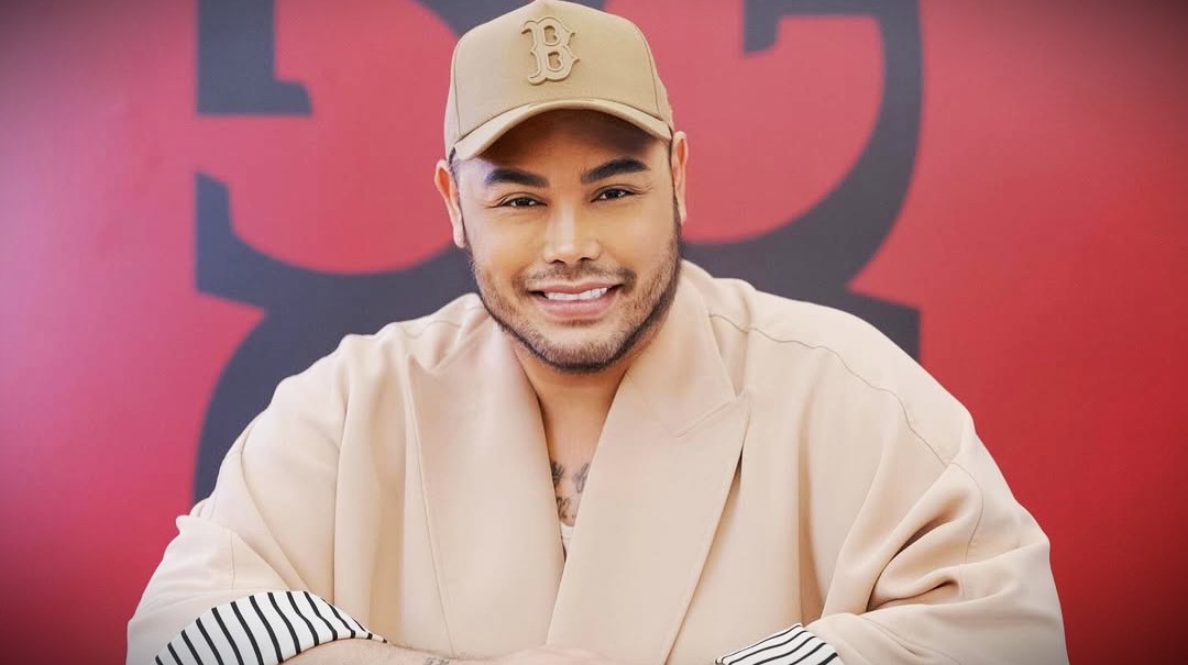 Ivan Gunawan membuka lini fashion mewahnya, Ivan Gunawan Deluxe di Plaza Indonesia