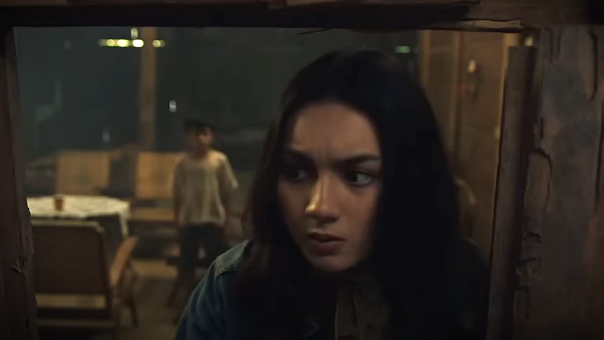 Ersya Aurelia bermain dalam film Kampung Jabang Mayit: Ritual Maut