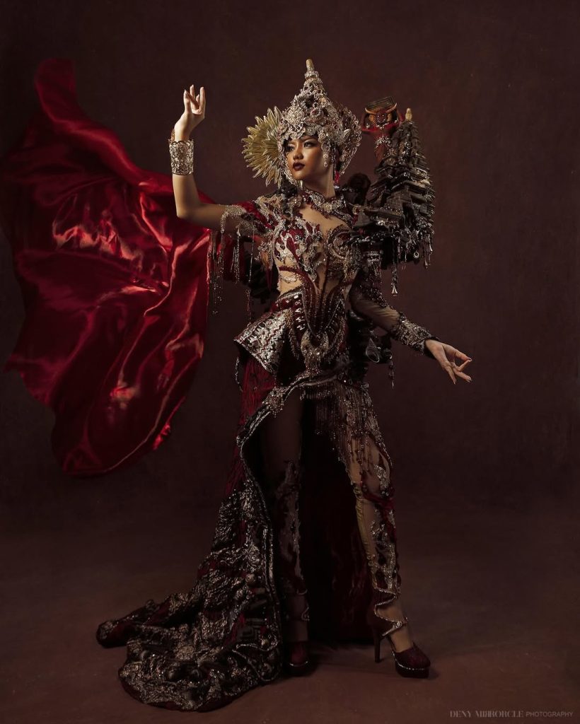 Firsta Yufi Amarta Putri, Puteri Indonesia 2025 asal Banyuwangi, tampil memukau meski hanya mencapai Top 24.