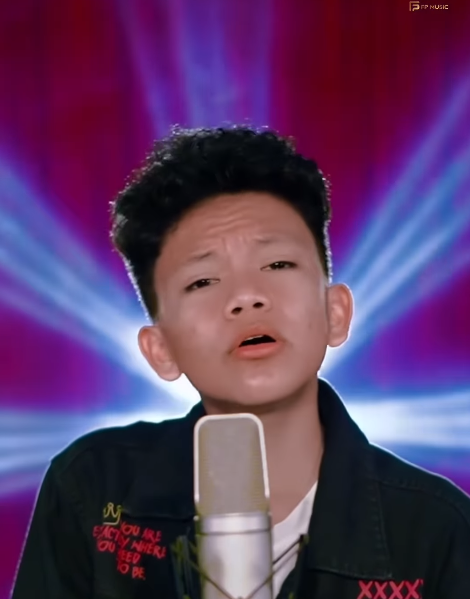 Farel memang sosok laki-laki pejuang. Namanya kini tak lagi setenar dulu, namun ia tetap akan berjuang mewujudkan impian demi impiannya yang masih tersisa, dari titik nol lagi.