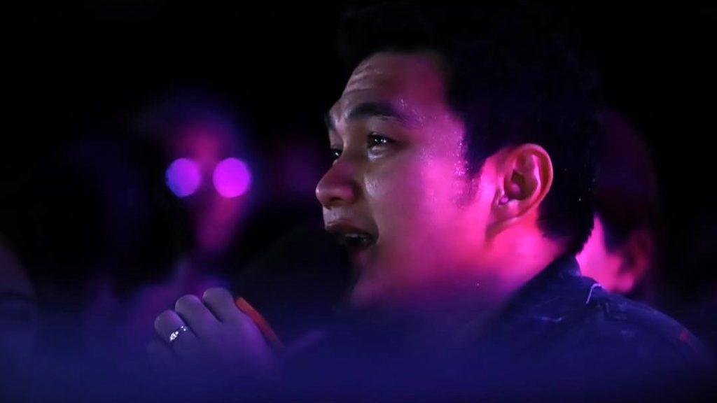 Langkah Aldi Taher ini menuai beragam reaksi dari publik. Ada yang menganggapnya lucu dan unik, namun tak sedikit pula yang menilai tindakannya terlalu berani.