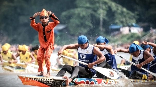 Aura Farming trending di media sosial