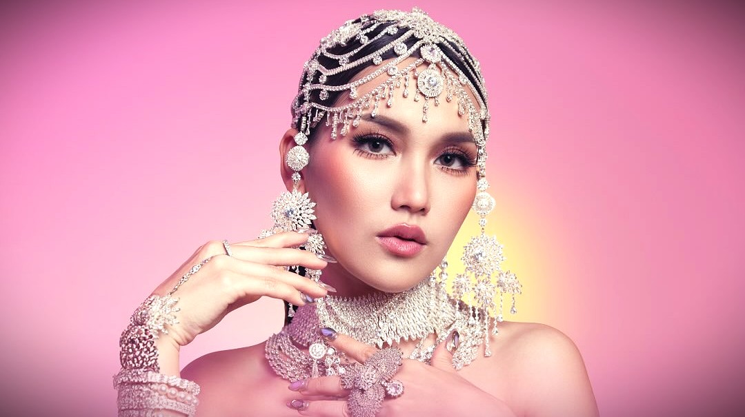 Ayu Ting Ting siap gelar konser tunggal