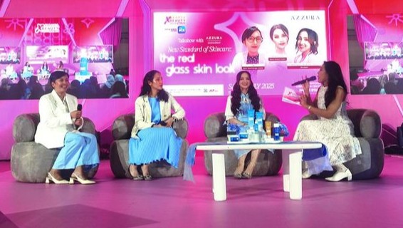 Senior Brand Manager AZZURA, Lia Dewi Megawati, menjelaskan bahwa seluruh produk dalam seri ini mengandung teknologi Alphaboost™ yang bekerja optimal jika digunakan secara berurutan.