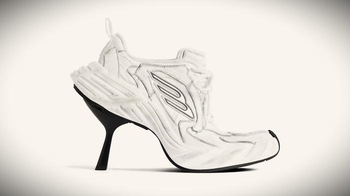 Balenciaga merilis sneakers heels seharga Rp16 juta