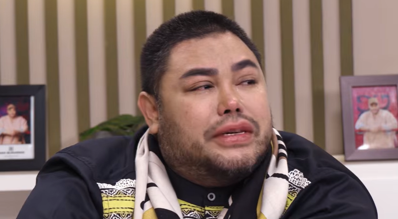 Ivan Gunawan menangis di hadapan Soimah saat menyampaikan permintaan maaf di podcast Comic 8 Revolution.