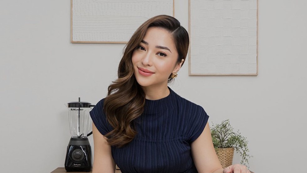 Nikita Willy belanja thrifting di Pasar Senen