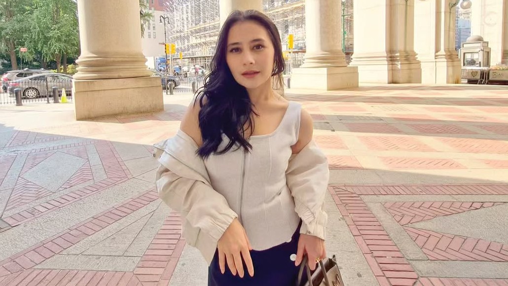 Prilly Latuconsina tampil elegan di New York (Instagram/prillylatuconsina96)