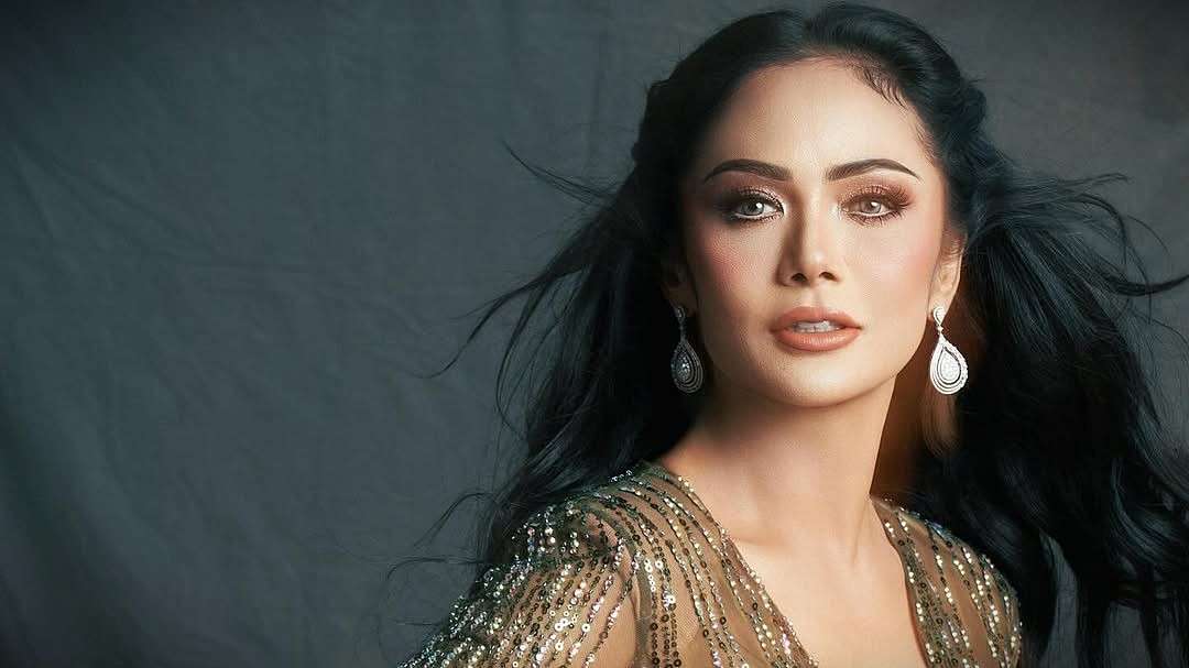 Krisdayanti tempuh kuliah di usia 50 tahun