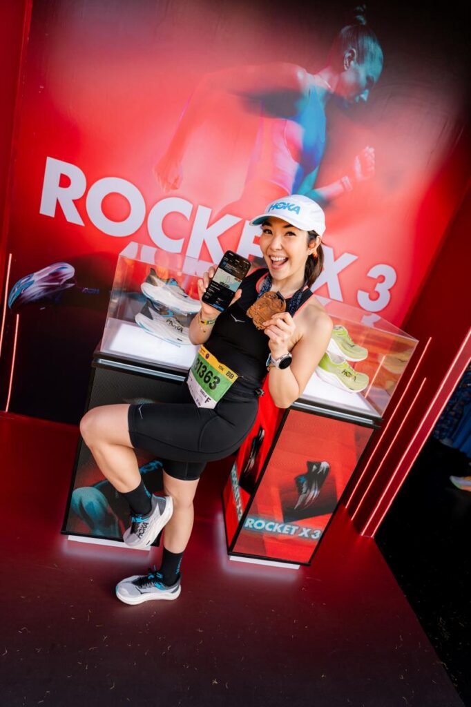 Dengan sepatu HOKA Rocket X3, Gisella Anastasia sawberhasil mencatatkan personal best di kategori 10K