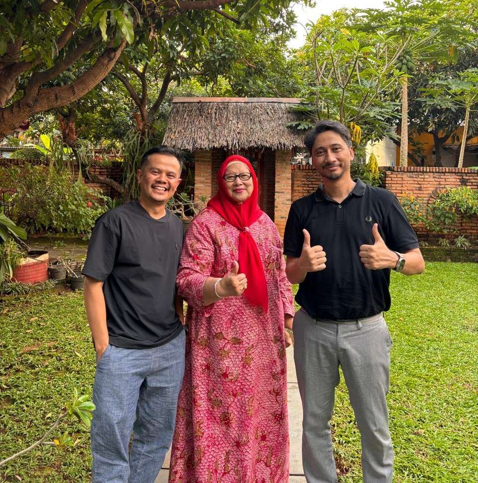 Tak hanya seorang calon astronot, Pratiwi juga berperan besar di dunia akademik dan penelitian.