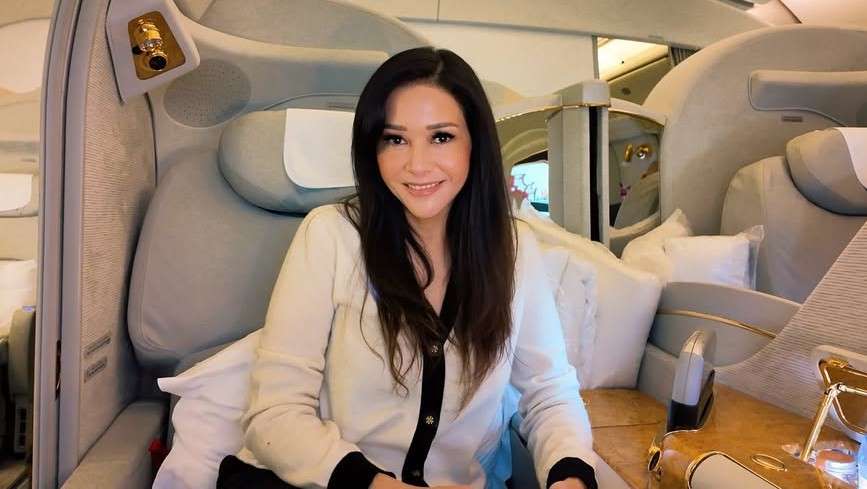 Maia Estianty minder dengan kecantikan dua perempuan canntik