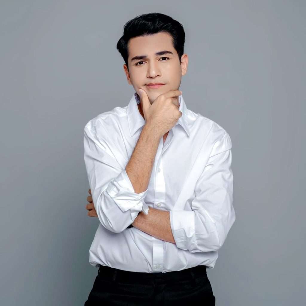 Rizky juga menyoroti gaya hidup selebritas yang menurutnya tidak seharusnya dimaafkan begitu saja.