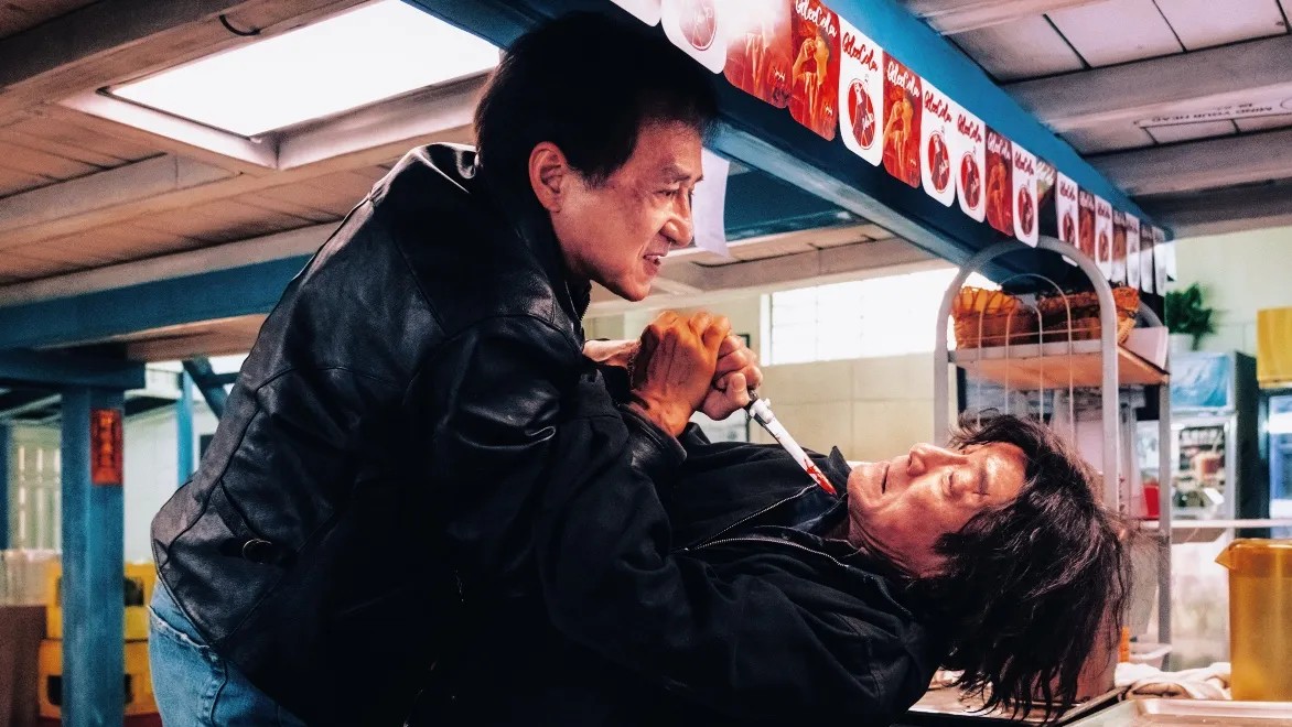 Jackie Chan berperan dalam film The Shadow's Edge