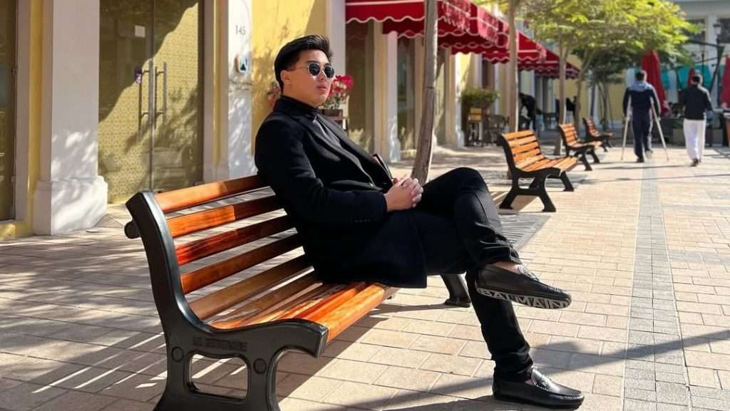 Kasus ini bermula dari rekomendasi aset kripto yang disampaikan Timothy melalui grup Discord berbayar miliknya, Akademi Crypto, yang menjanjikan keuntungan besar.