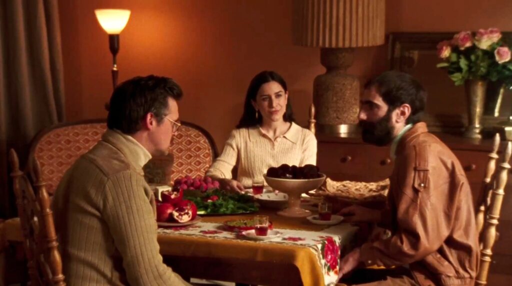 Sejak pemutaran perdananya, Universal Language menuai pujian kritikus dan penghargaan bergengsi, Best Canadian Discovery – TIFF (Toronto International Film Festival).