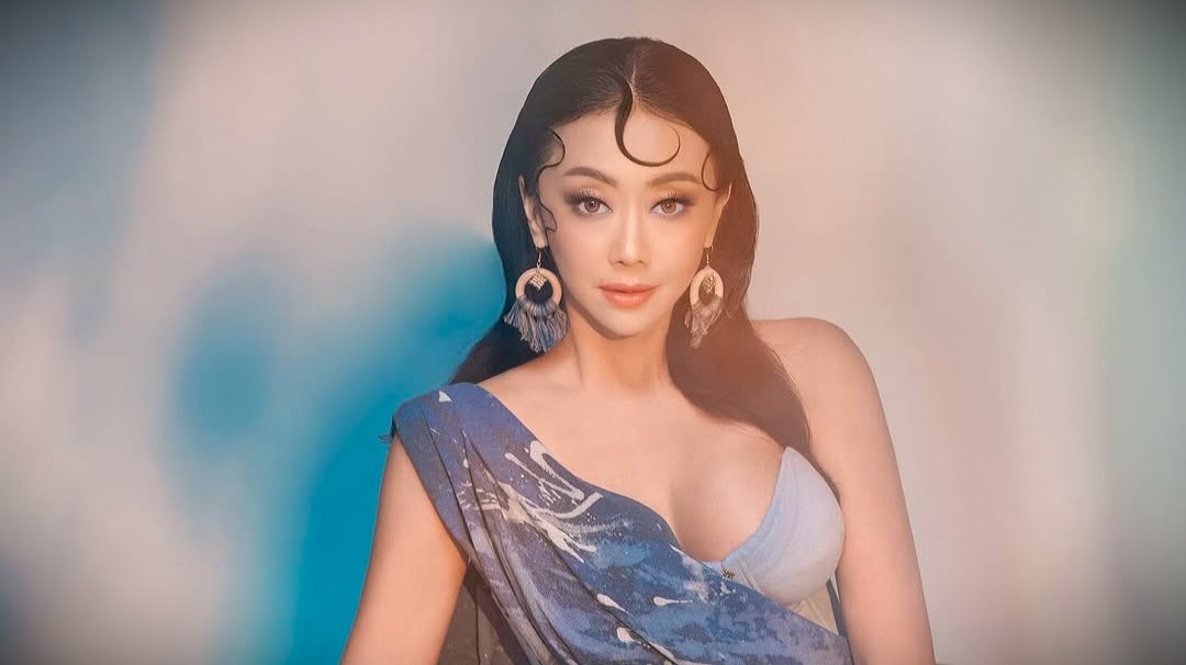 Asri Welas didukung menikah oleh anak