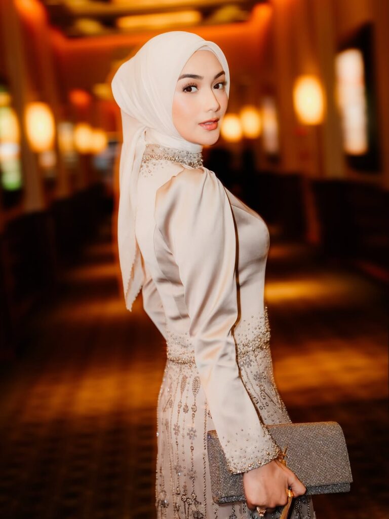 Citra Kirana mengaku bahwa ia tidak menjalani diet dalam arti konvensional. Ia lebih memilih untuk mengubah pola hidup dan pola makan secara menyeluruh.