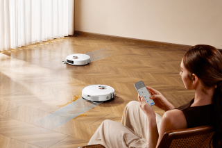 Bagi Anda yang mengutamakan kebersihan maksimal tanpa repot, fitur otomatis adalah jawabannya. 