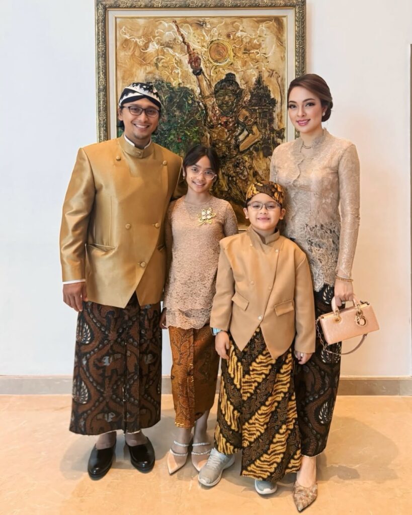 Kini, Reisa Broto Asmoro menjalani hidup mapan dan penuh kebanggaan. Ia tetap aktif sebagai dokter sekaligus public figure yang menjadi panutan banyak orang.