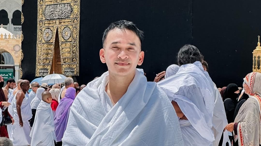 Ruben Onsu melihat sosok mirip Olga Syahputra saat umrah