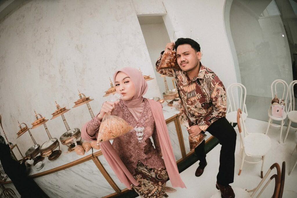 Dimansyah akhirnya buka suara melalui unggahan di Instagram Story. Ia menegaskan bahwa dirinya juga aktif berkarya di dunia musik.