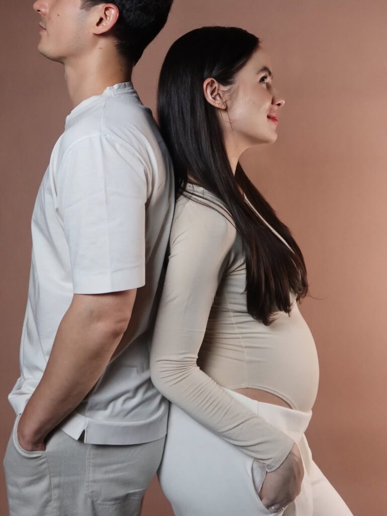 Potret maternity Steffi Zamora dan Nino Fernandez bukan hanya sekadar dokumentasi kehamilan, tetapi juga selebrasi cinta, kebersamaan, dan kebahagiaan.