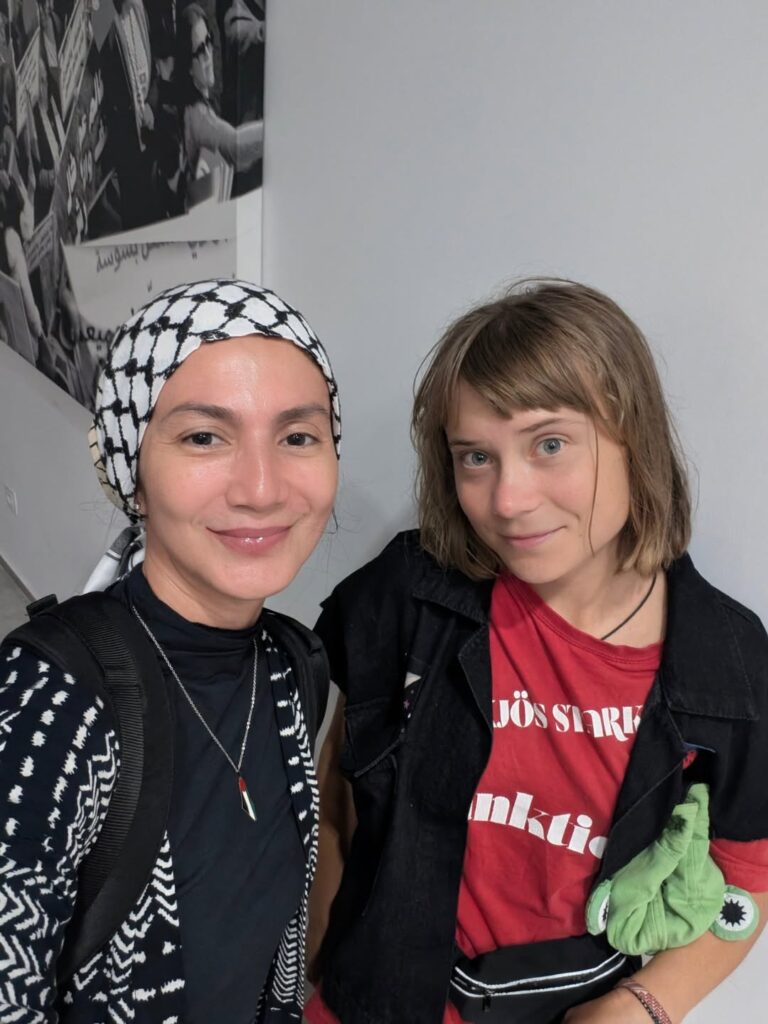 Selama dua minggu, Wanda bertahan di pelabuhan Sidi Bou Said, Tunisia, menunggu kesempatan untuk berlayar.