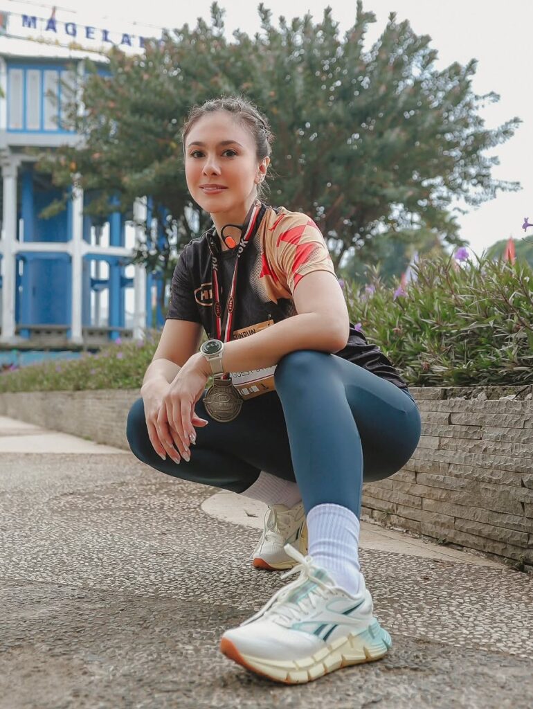 Wulan Guritno dikenal sebagai sosok yang aktif dan produktif di dunia hiburan.