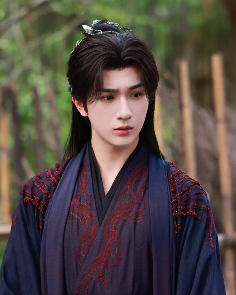 Zhao Lusi dan Li Hongyi pernah beradu akting dalam drama Prodigy Healer dan Love’s Better Than Immortality.