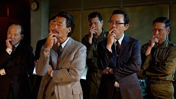 Film ini menampilkan Sul Kyung-gu sebagai Mr. Nobody, Hong Kyung sebagai Letnan Seo Go-myung, dan Ryoo Seung-bum sebagai Park Sang-hyeon, direktur Badan Intelijen Korea Selatan.