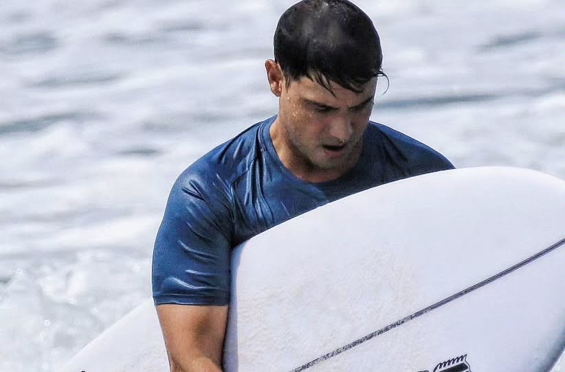 Hamish Daud dan profilnya yang suka selancar