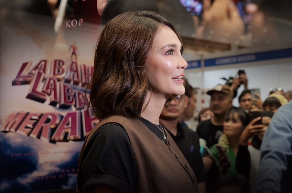 Luna Maya mengakui bahwa beradu akting dengan Reza Rahadian membuat proses kerja menjadi lebih mudah.