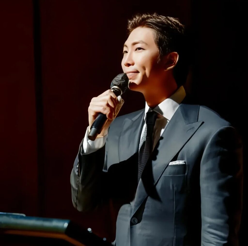 Dalam pidatonya, RM menekankan bahwa kreativitas adalah aset yang tak ternilai dan harus dipandang sebagai kekuatan global.