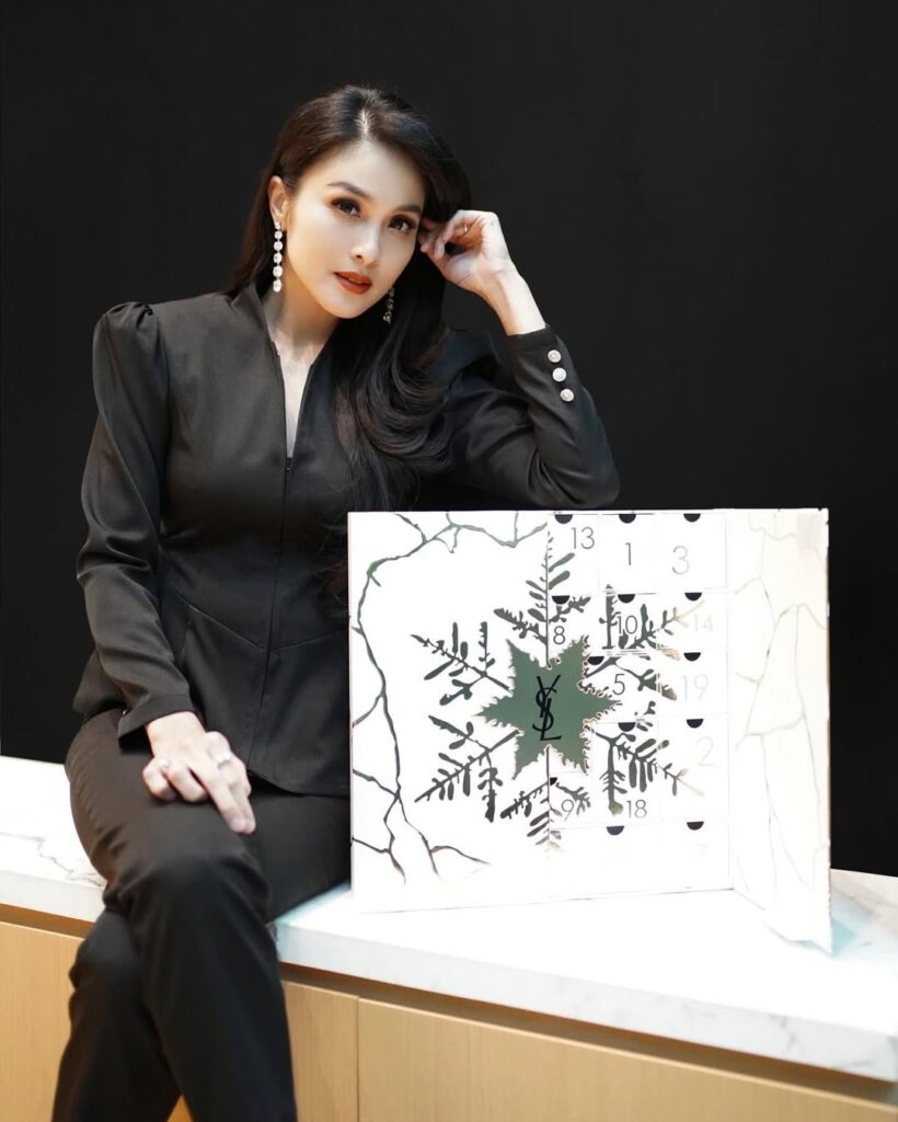 Dengan pencabutan gugatan, seluruh barang bukti yang telah disita oleh Kejaksaan Agung dari kediaman Sandra Dewi dan Harvey Moeis akan dieksekusi