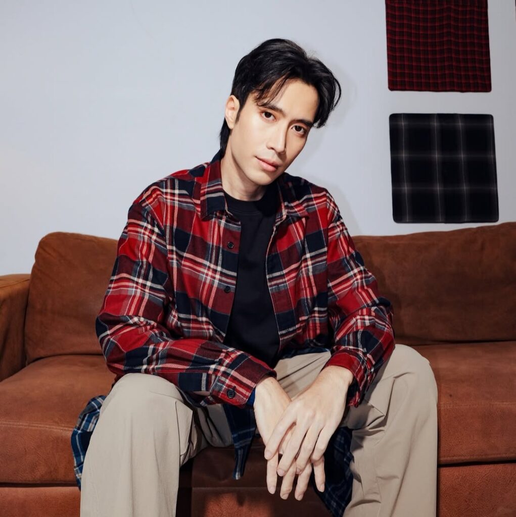 Kemoterapi yang dijalani Vidi Aldiano membawa dampak signifikan terhadap penampilan fisiknya.