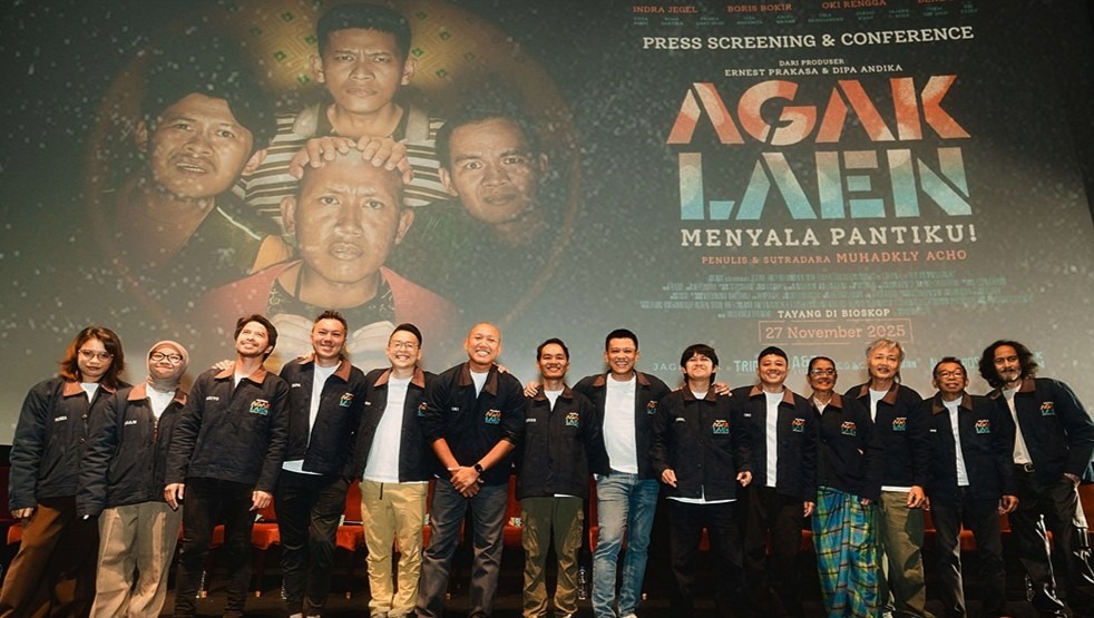 Boris Bokir bahkan menceritakan bahwa ia menandatangani kontrak film tanpa mengetahui detail skenario.