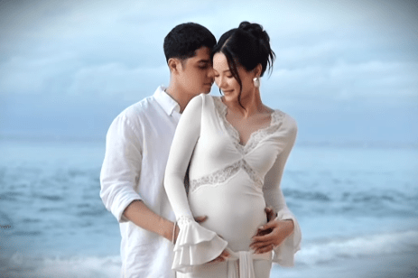 Alyssa Daguise jalani maternity shoot di pantai