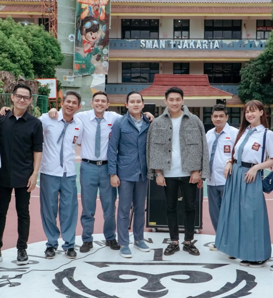 Potret reuni ini menimbulkan pertanyaan besar di kalangan penggemar: apakah Inikah Rasanya akan kembali hadir dalam versi modern?