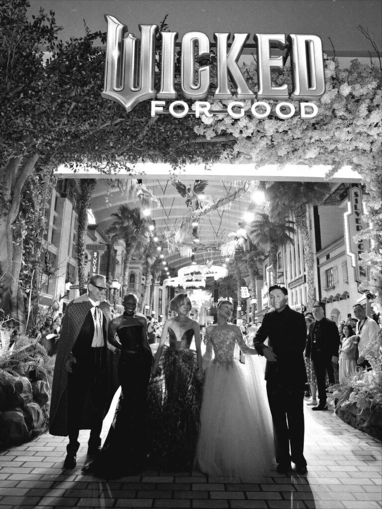 Pelaku insiden diidentifikasi sebagai Johnson Wen, seorang pengguna media sosial dengan nama akun “Pyjama Man".