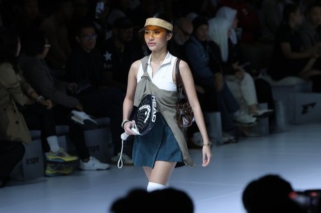 Erspo dikecam karena Azizah Salsha jadi muse di JFW 2026