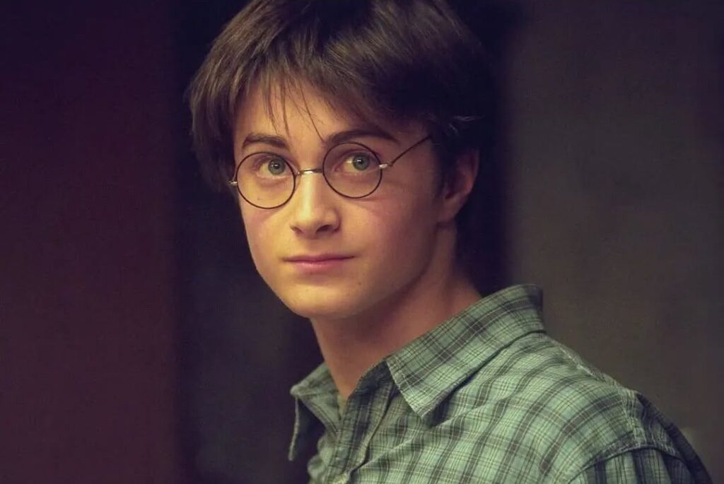 Radcliffe menegaskan bahwa ia tidak ingin menjadi bayang-bayang bagi para pemeran muda yang kini memikul peran ikonik tersebut.