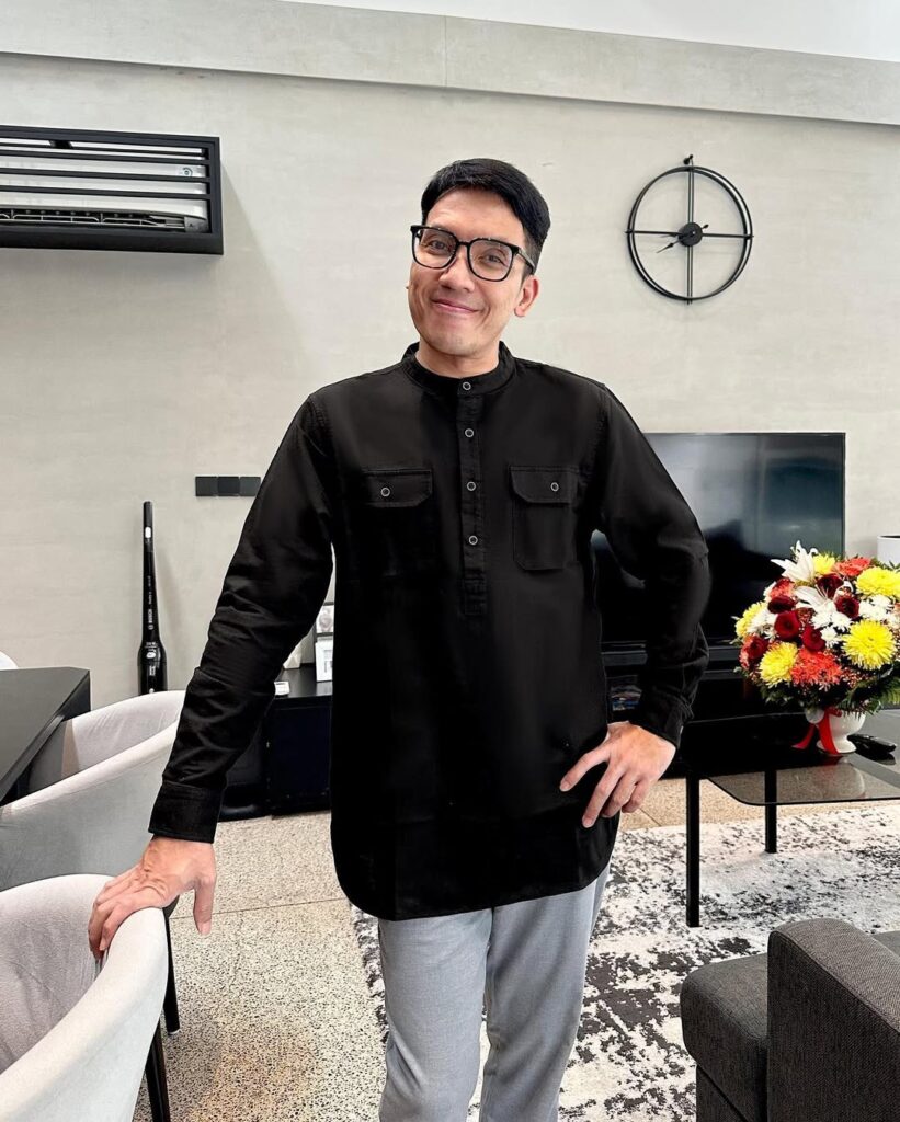 Peran ini menjadi beban tersendiri bagi Desta, karena ia merasa harus menghidupkan karakter yang memiliki nilai historis dan emosional tinggi.