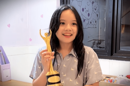 Gempi menangkan piala di AMI Awards 2025