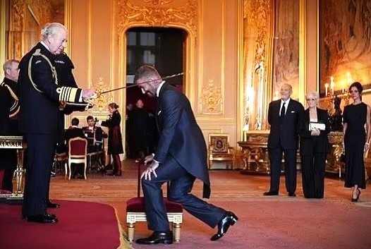 David Beckham terima gelar Sir dari Raja Charles