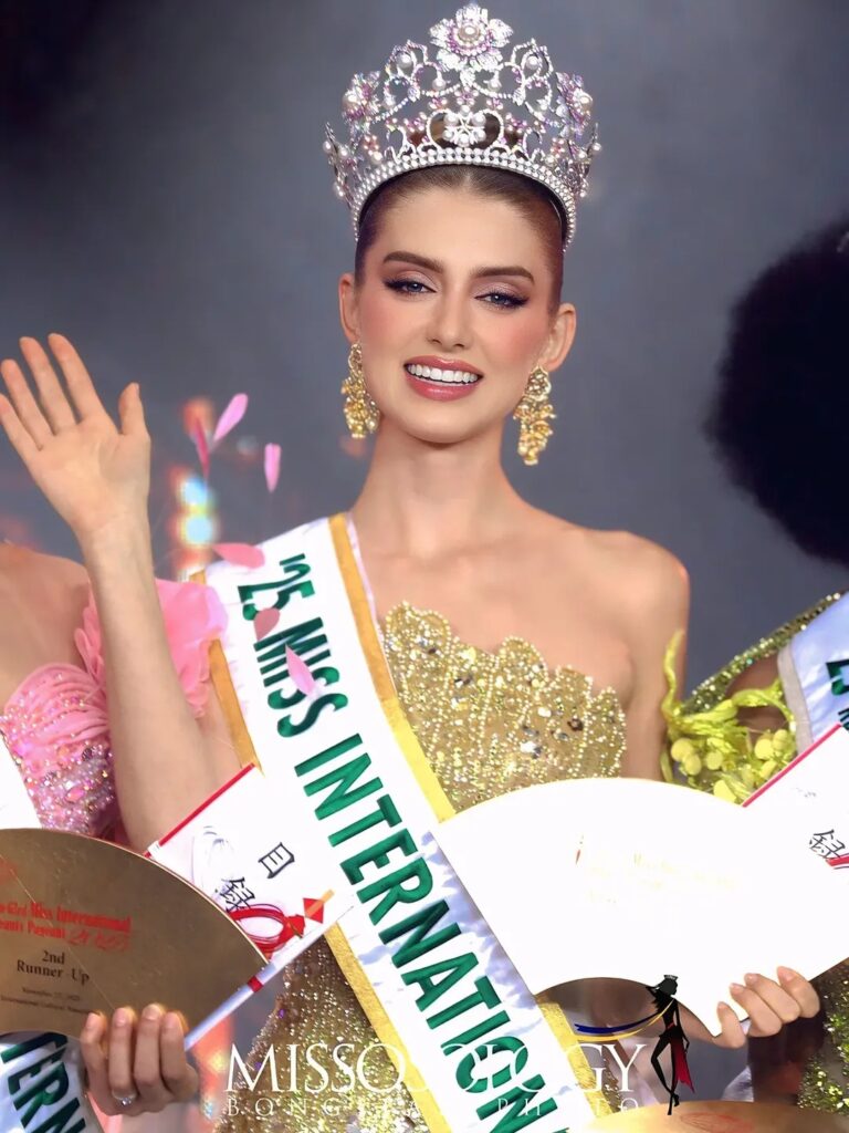 Dalam pidato kemenangannya, Catalina menegaskan bahwa gelar Miss International bukan hanya miliknya, melainkan representasi perjuangan perempuan Kolombia.