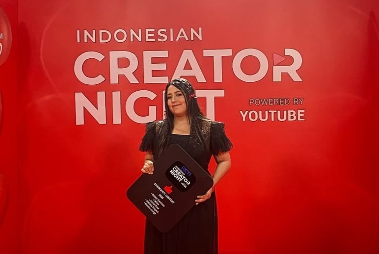 Setelah video tersebut viral dan mendapat ribuan komentar negatif, Nessie Judge akhirnya menghapus konten dari kanal YouTube-nya dan menyampaikan permintaan maaf secara terbuka.
